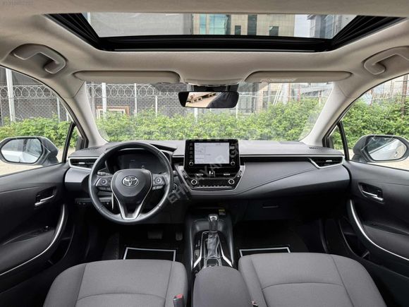2022 COROLLA FLAME X-PACK SUNROOF OTM 74 BİN KM DE HATASIZ