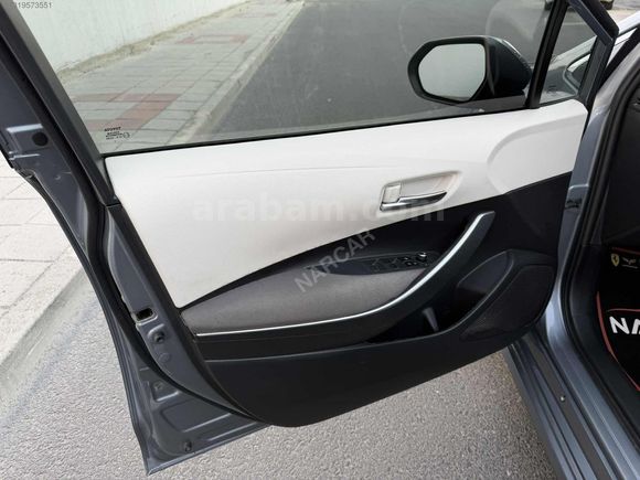 NARCAR I 2022 TOYOTA COROLLA 1.5 FLAME X-PACK KREDİ/K.KARTI/VAD