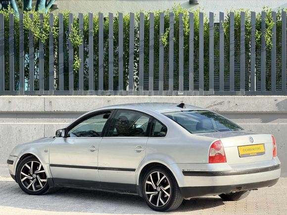 EVCİMEN MOTORS'DAN/B5.5/ÇİFT KIRMIZI/6İLERİ/DİJİTAL KLİMA