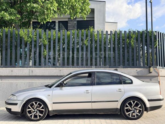 EVCİMEN MOTORS'DAN/B5.5/ÇİFT KIRMIZI/6İLERİ/DİJİTAL KLİMA