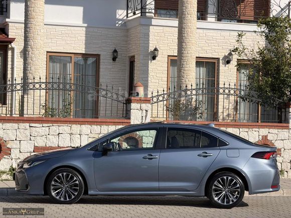 2025 TOYOTA COROLLA 1.5 FLAME X-PACK MULTIDRIVE S
