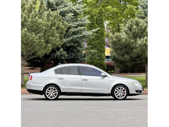YNR AUTO'DAN 2006 VW PASSAT 2.0 TDI MANUEL 350 KM'DE MASRAFSIZ