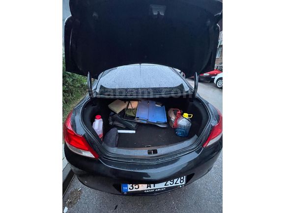 Sahibinden Opel Insignia 2.0 CDTI Edition 2011 Model  238.000 km Siyah
