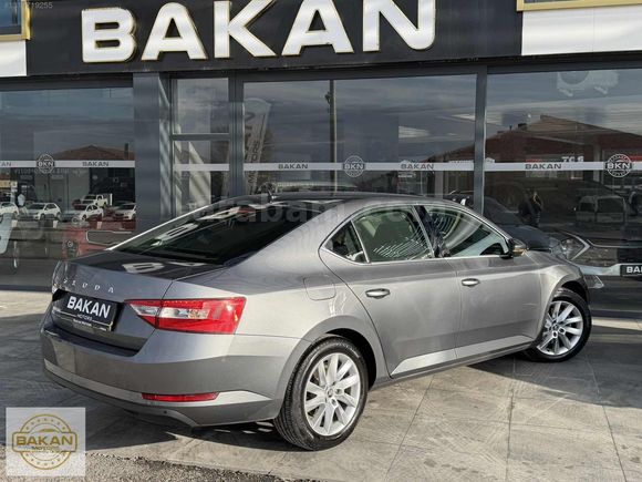 *HATASIZ* 2023 YENİ SUPERB PREMİUM DSG +HAYALET +67' KM