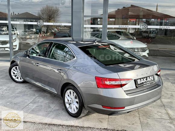 *HATASIZ* 2023 YENİ SUPERB PREMİUM DSG +HAYALET +67' KM