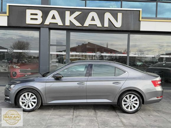 *HATASIZ* 2023 YENİ SUPERB PREMİUM DSG +HAYALET +67' KM