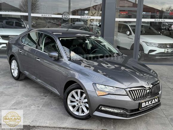 *HATASIZ* 2023 YENİ SUPERB PREMİUM DSG +HAYALET +67' KM