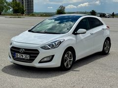 Sahibinden Hyundai i30 7 İLERİ OTOMATİK DOLU PAKET 2015 Model 