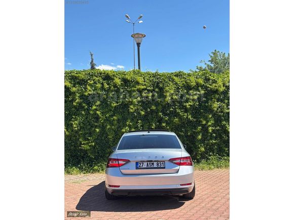 DEMİR AUTODAN TEMİZ BAKIMLI SUPERB