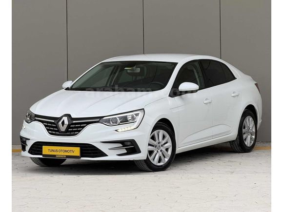 TUNUS OTOMOTİV'DEN HATASIZ 29 BİN KM'DE 2023 MEGANE