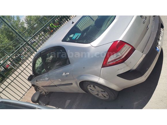 Sahibinden Renault Megane 1.4 Authentique 2006 Model