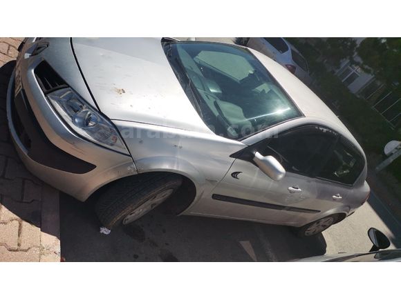 Sahibinden Renault Megane 1.4 Authentique 2006 Model