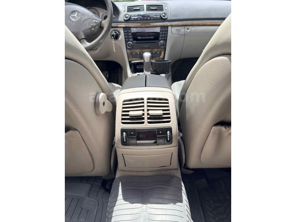 Sahibinden Mercedes - Benz E 200 Kompressor Avantgarde 2006 Model  257.000 km Siyah