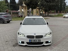 ÖZEL PLAKA 5.50 TADINDA 1.5 PARÇA BOYALI BMW 5.20d F10 DOLU DOLU