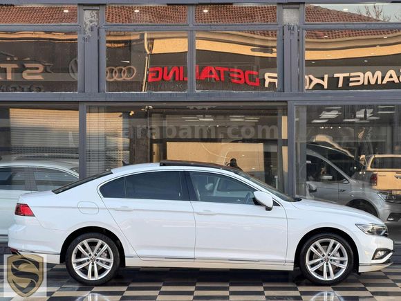 SAMAN OTOMOTİV'DEN 2O2O BOYASIZ 83.OOO KM'DE ÇİFT NAVİ ELK BAGAJ