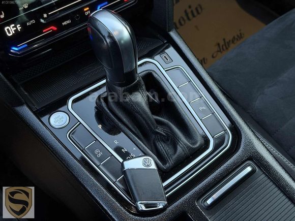 SAMAN OTOMOTİV'DEN 2O2O BOYASIZ 83.OOO KM'DE ÇİFT NAVİ ELK BAGAJ