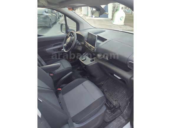 Sahibinden Toyota Proace City 1.5 D Dream 2022 Model  63.000 km Beyaz