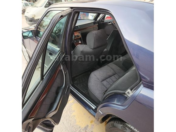 E200 1995 Model