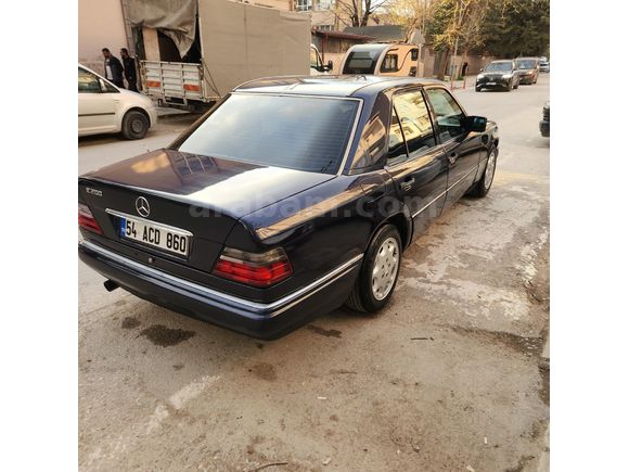 E200 1995 Model