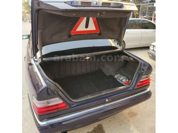 E200 1995 Model