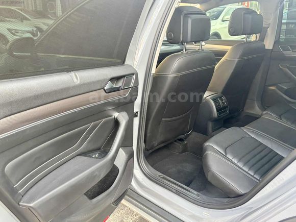 HATASIZ BOYASIZ TRAMERSİZ PASSAT 2.0 TDİ ALLTRACK SERVİS BAKIMLI