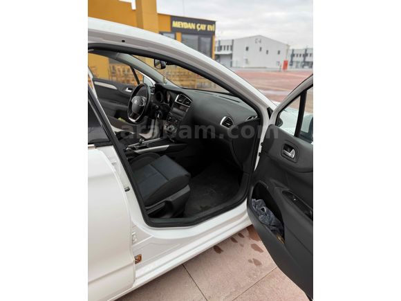 Sahibinden Citroen C4 1.6 e-HDi Confort 2013 Model 