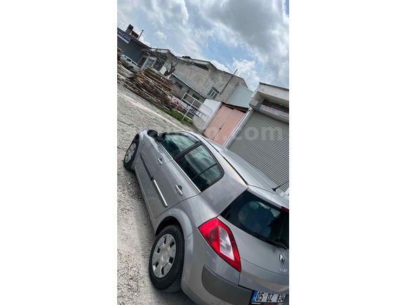 Sahibinden Renault Megane 1.4 Authentique 2005 Model 
