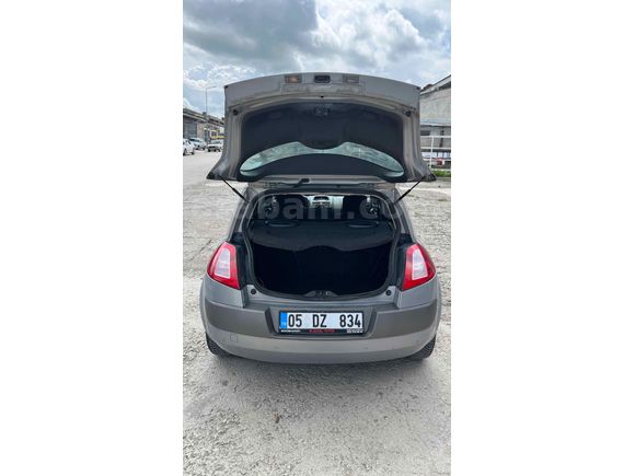 Sahibinden Renault Megane 1.4 Authentique 2005 Model 