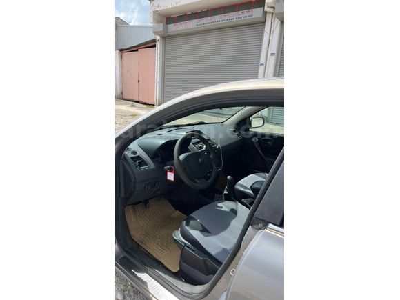 Sahibinden Renault Megane 1.4 Authentique 2005 Model 