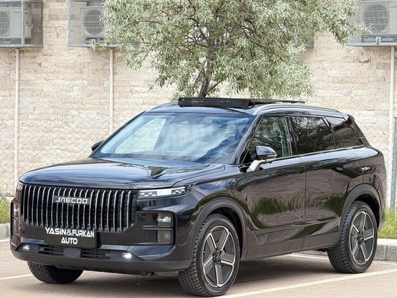 DEĞİŞENSİZ BOYASIZ TRAMERSİZ 2025 MODEL 9 BİN KM'DE JAECOO