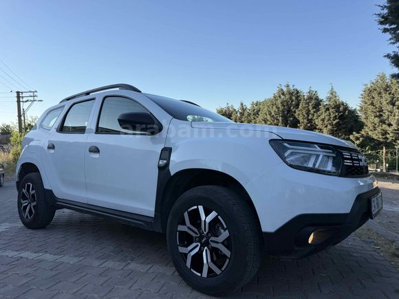 Clio Fiyatına Otomatik Dacia Duster 1.3 Tce Essential 2023 Model İstanbul