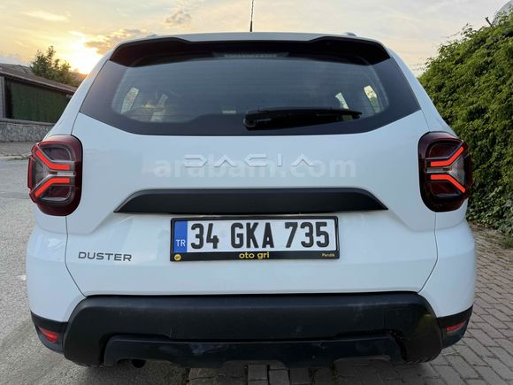 Clio Fiyatına Otomatik Dacia Duster 1.3 Tce Essential 2023 Model İstanbul