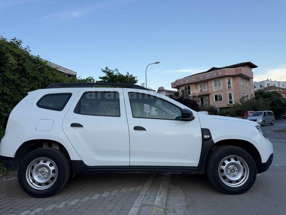 Clio Fiyatına Otomatik Dacia Duster 1.3 Tce Essential 2023 Model İstanbul