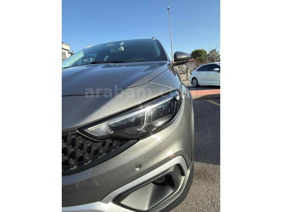 Sahibinden Fiat Egea Cross 1.6 Multijet Lounge 2023 Model Otomatik 115.000 km Gri (metalik)