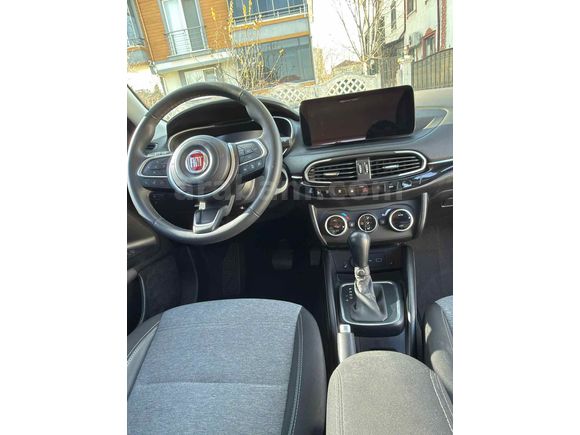 Sahibinden Fiat Egea Cross 1.6 Multijet Lounge 2023 Model Otomatik 115.000 km Gri (metalik)