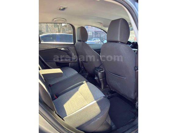 Sahibinden Fiat Egea Cross 1.6 Multijet Lounge 2023 Model Otomatik 115.000 km Gri (metalik)