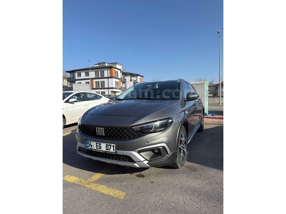 Sahibinden Fiat Egea Cross 1.6 Multijet Lounge 2023 Model Otomatik 115.000 km Gri (metalik)