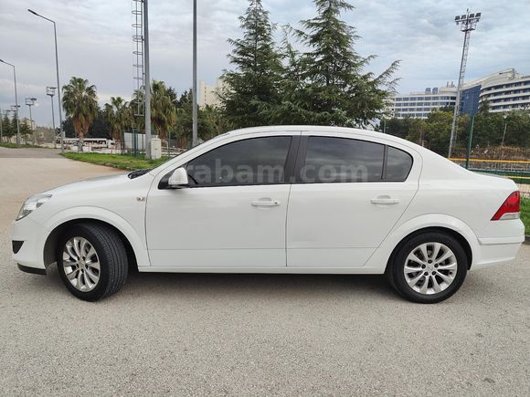 68.500 Binde Opel Astra 1.6 Enjoy Plus 2012 Model