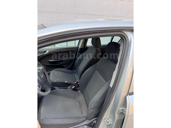 Sahibinden Opel Corsa 1.3 CDTI Essential 2012 Model  147.000 km Gri