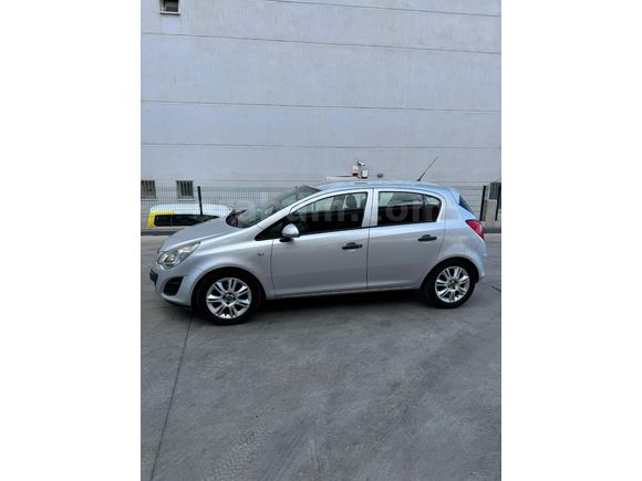 Sahibinden Opel Corsa 1.3 CDTI Essential 2012 Model  147.000 km Gri