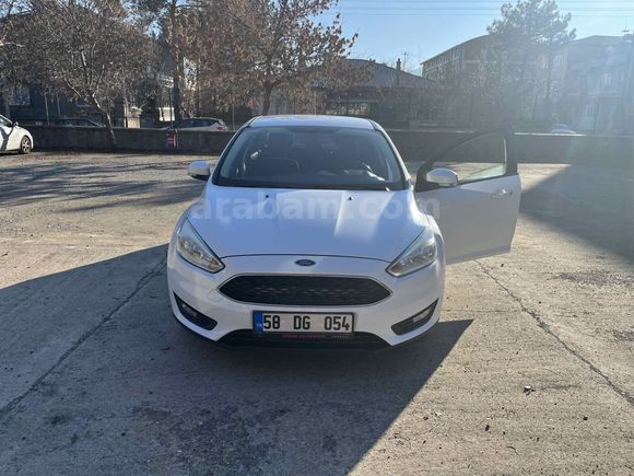 Sahibinden Ford Focus 1.6 TDCi Trend X 2016 Model  162.000 km Beyaz