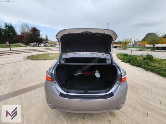 2018 model hatasız 136,000 km de servıs bakımlı lpg lı