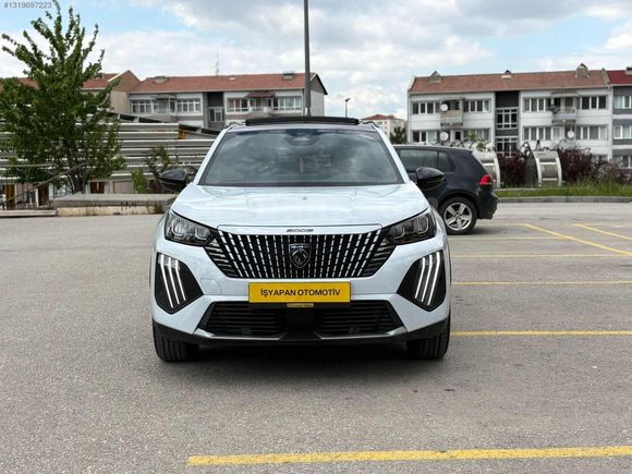 İŞYAPAN OTOMOTİV'DEN 2025 PEUGEOT 2008 ALLURE SUNROOF HATASIZ