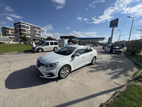 Sahibinden Renault Megane 1.3 TCe Joy 2022 Model 