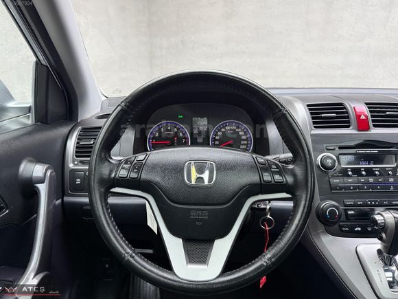 İLK SAHBİNDEN ORJİNAL DEĞİŞENSİZ HONDA CR-V 2.0İ-VTEC EXECUTİVE
