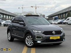 BERK'DEN_VW_T-ROC_HİGHLİNE_CAM_TAVAN_EMSALSİZ_TEMİZLİKTE_