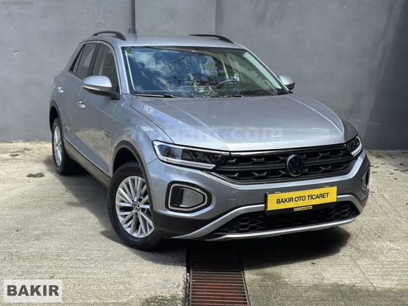 BOYASIZ 2025 T-ROC LİFE 16.000 KM DE GERİ GÖRÜŞLÜ SERVİS BAKIMLI