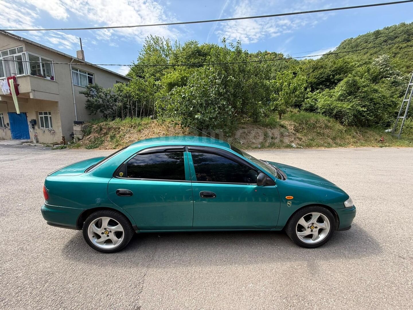 Sahibinden Mazda 323 1.5 Familia 1997 Model 1