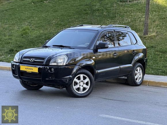 ARAZİ CANAVARI 4 X 4 HYUNDAİ TUCSON OTOMATİK VİTES SUNROOFLU