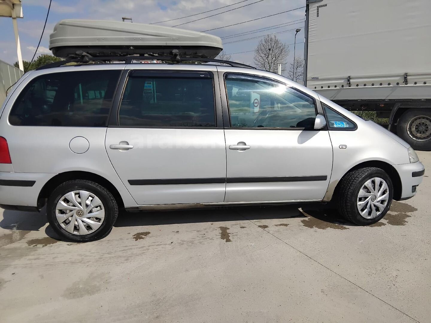 Sahibinden Volkswagen Sharan 1.9 TDI 2002 Model Sakarya 241.761 km Gri 2